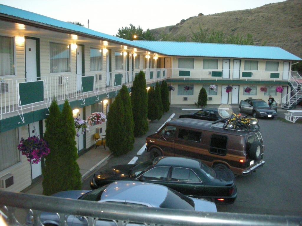 Cache Creek Inn Exterior foto